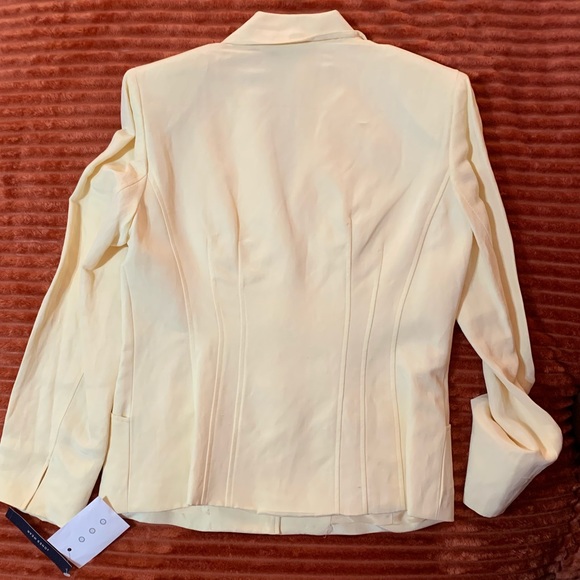 Jones Wear Blazer - Picture 2 of 6